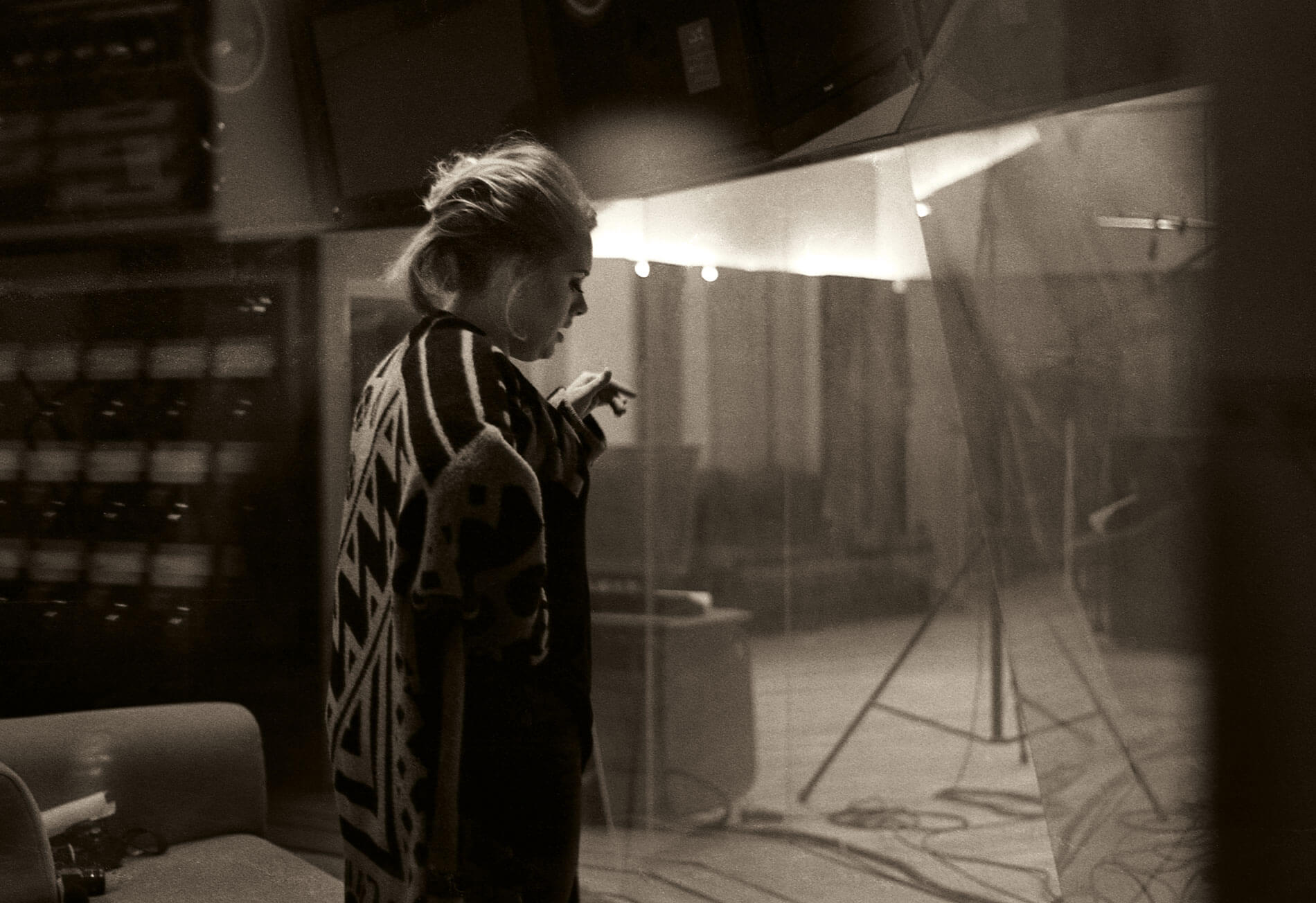 Adele-studio3